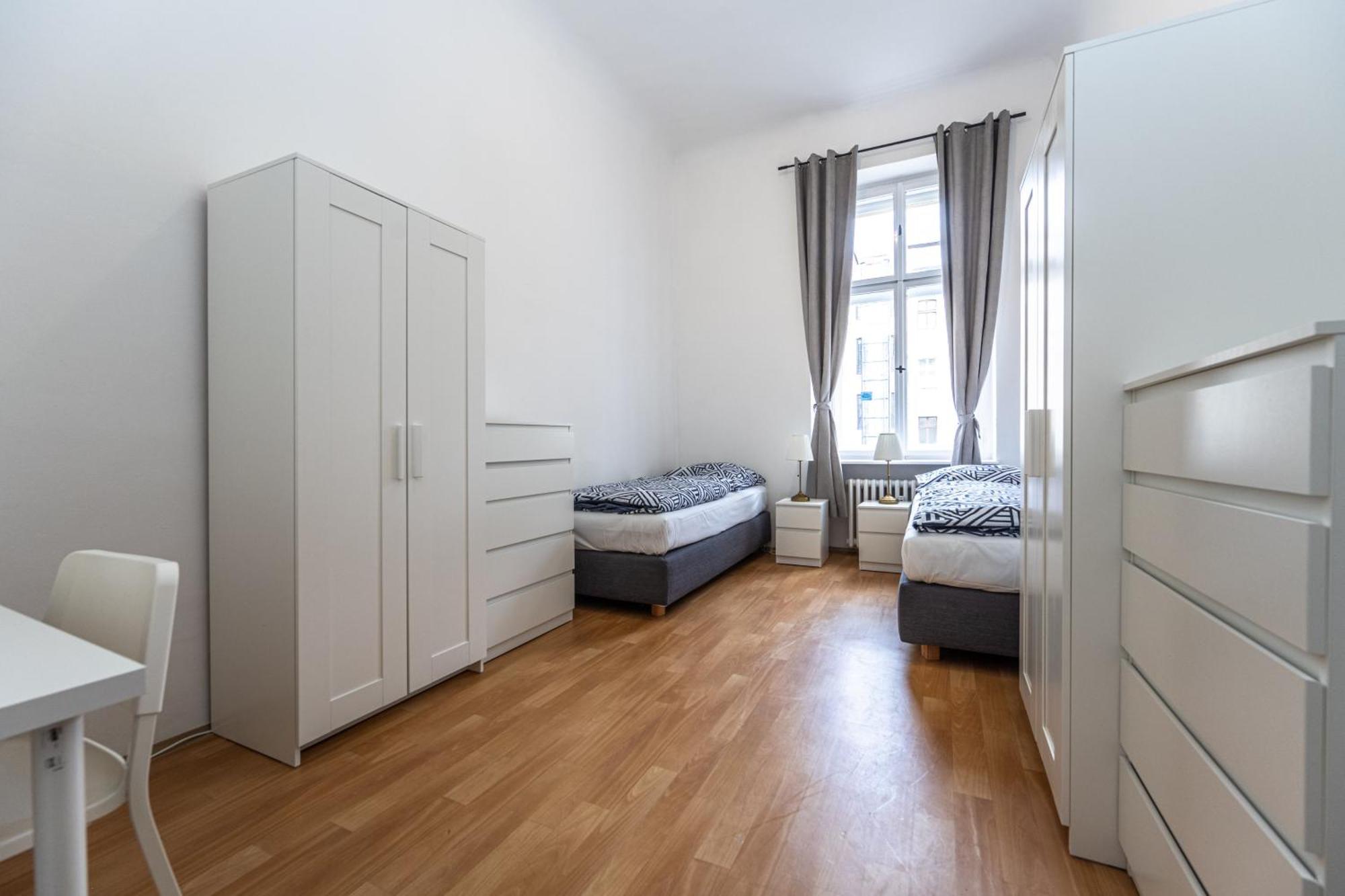 Apartments Safarikova 18 Прага Екстериор снимка