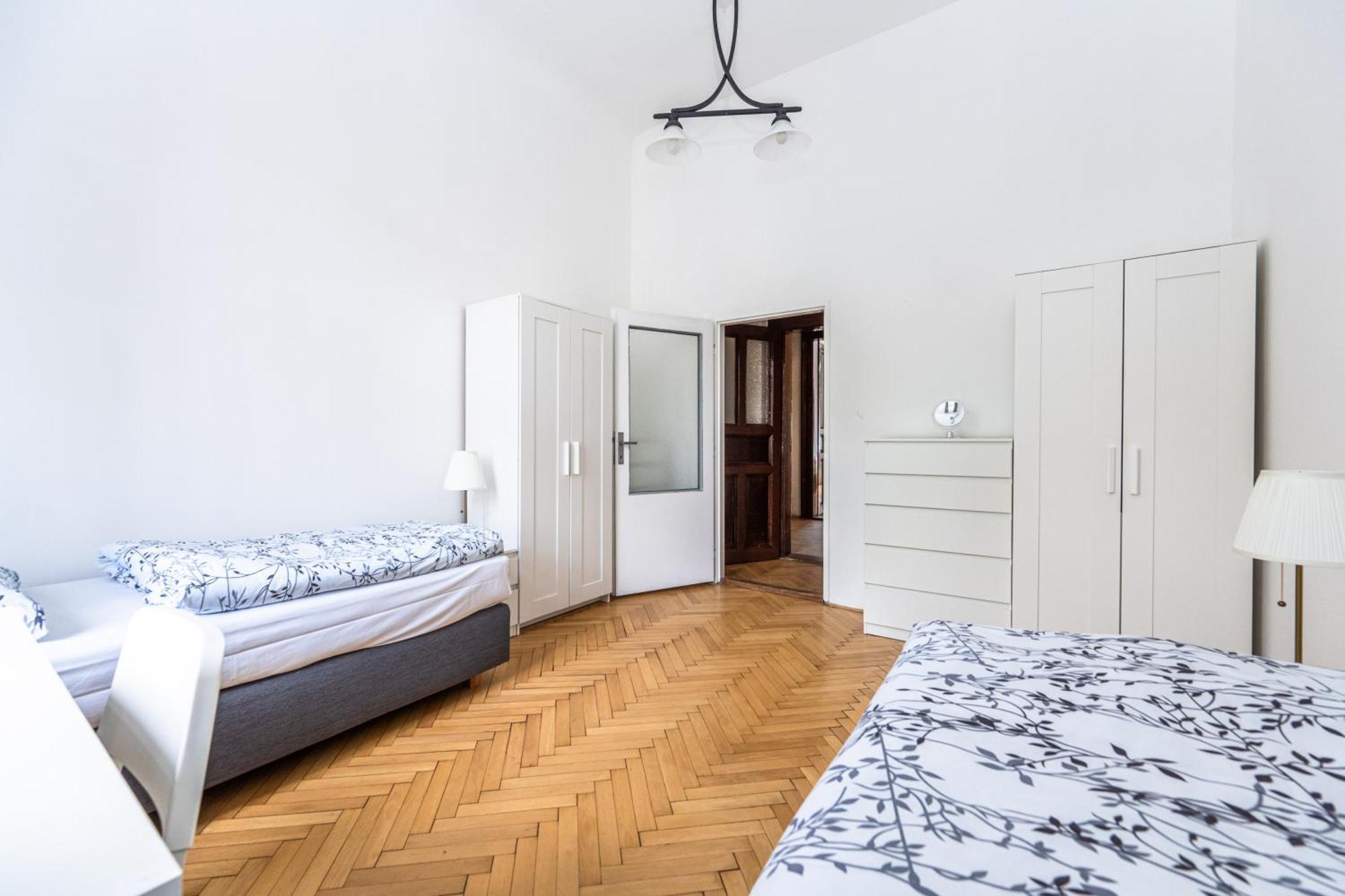 Apartments Safarikova 18 Прага Екстериор снимка