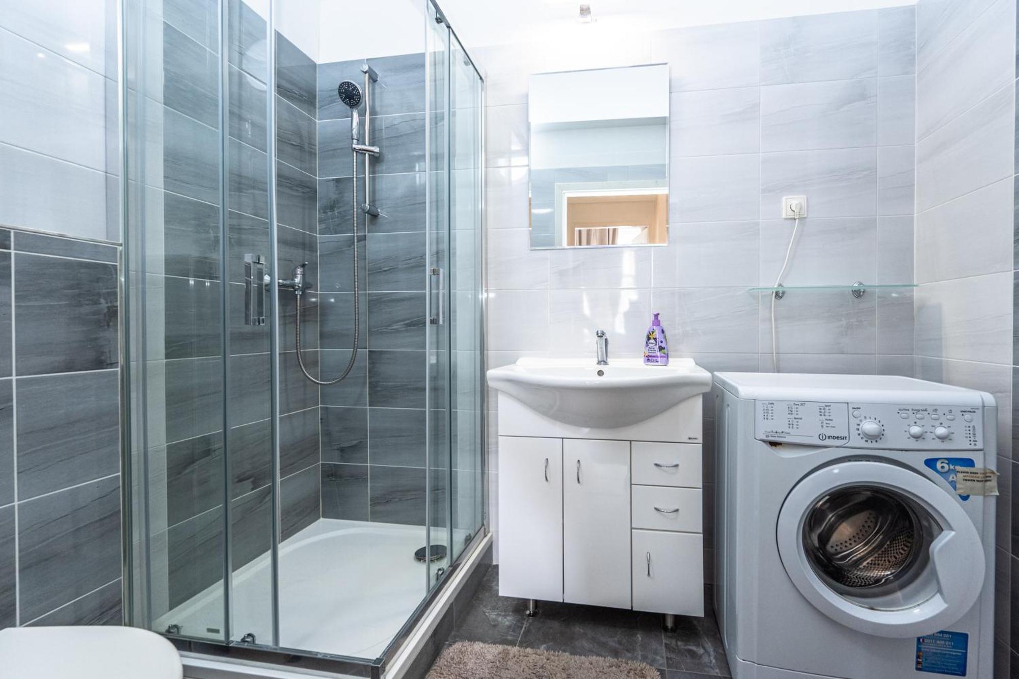 Apartments Safarikova 18 Прага Екстериор снимка