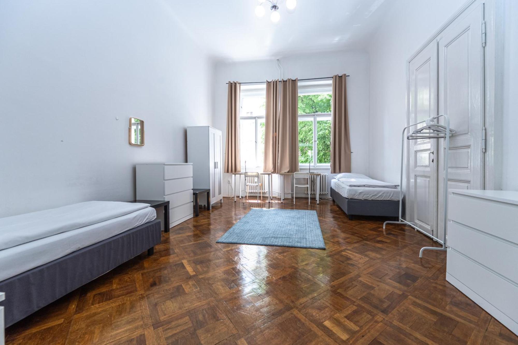 Apartments Safarikova 18 Прага Екстериор снимка