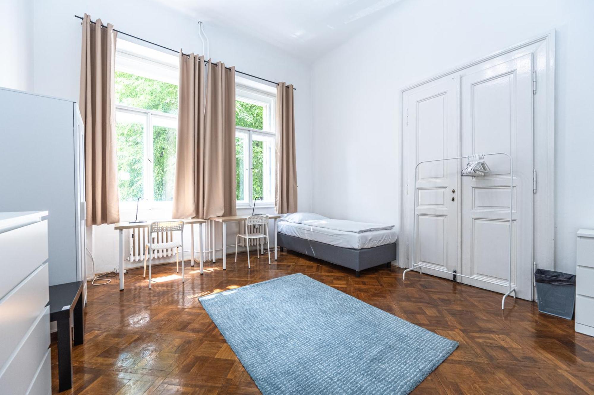 Apartments Safarikova 18 Прага Екстериор снимка
