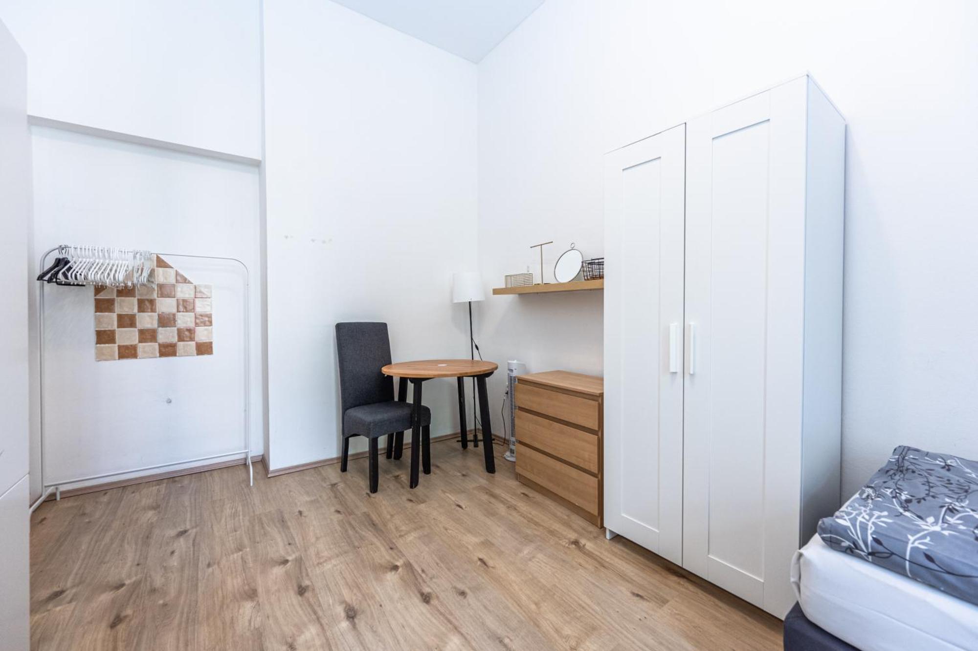 Apartments Safarikova 18 Прага Екстериор снимка