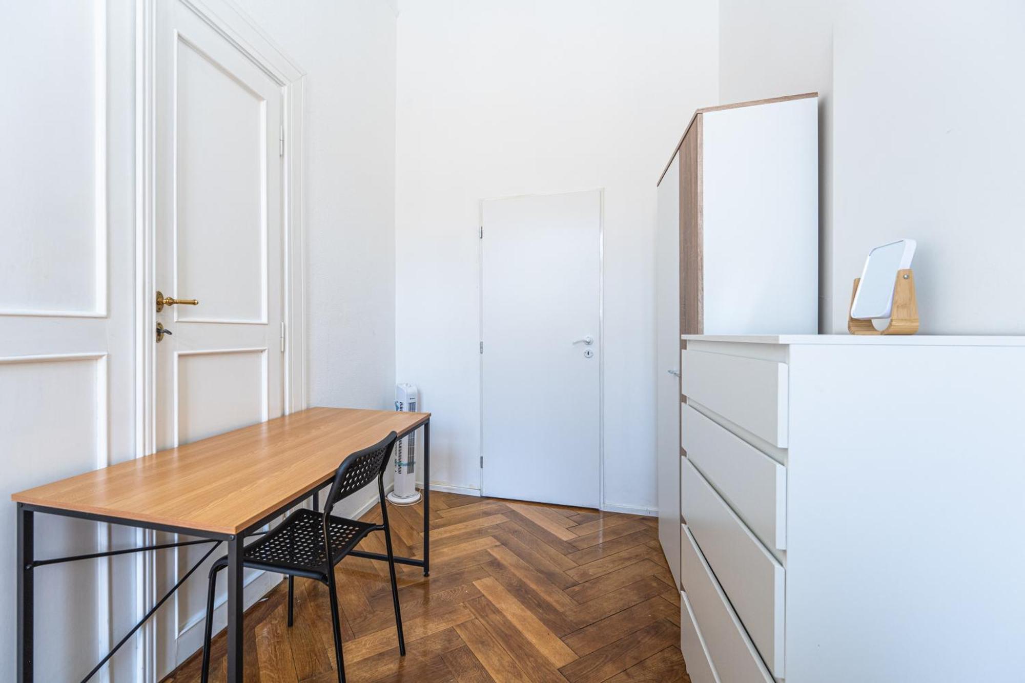Apartments Safarikova 18 Прага Екстериор снимка