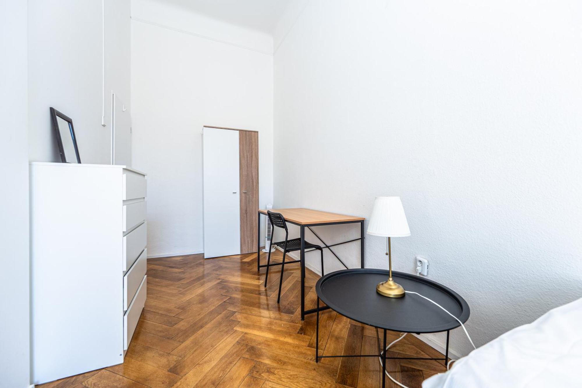 Apartments Safarikova 18 Прага Екстериор снимка